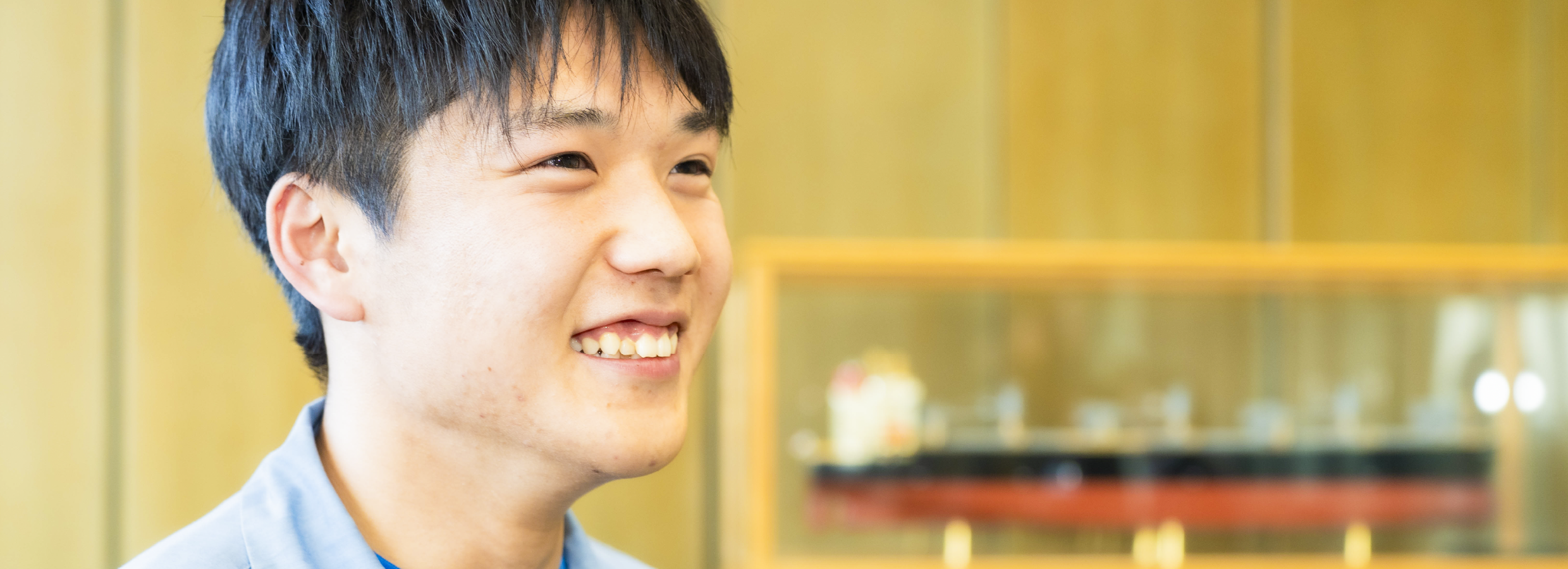 働く社員の画像