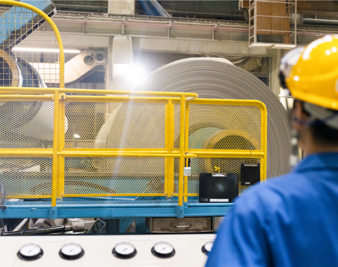 働く社員の画像