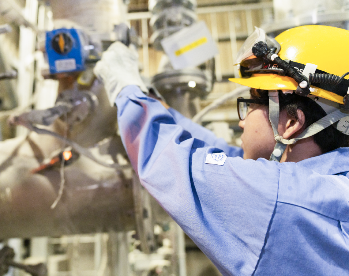 働く社員の画像